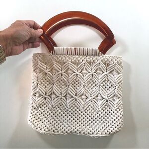 Vintage White Ivory Macrame Hand Bag w/ Brown Lucite Handles Boho Woven Crochet